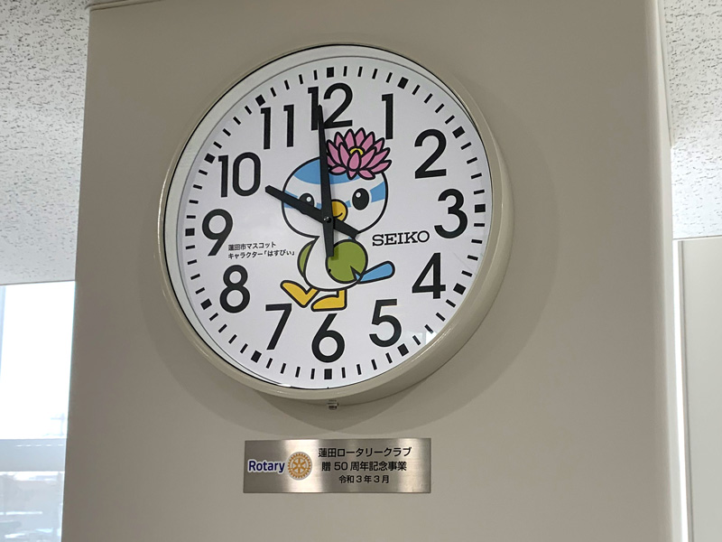 SC-505TLの文字盤にアレンジを加えることで、設置場所により適した時計へとカスタマイズすることが可能です。